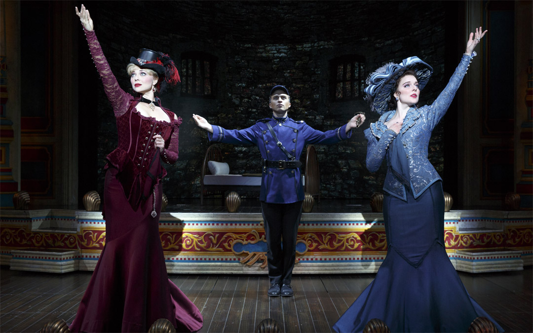 A Gentleman's Guide to Love and Murder