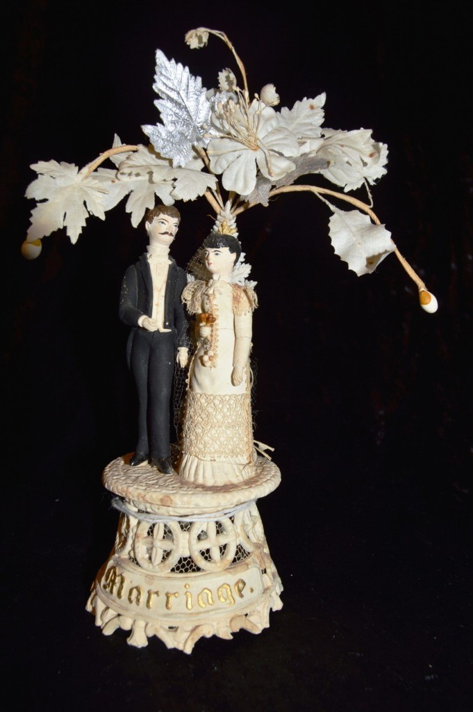 Cake topper