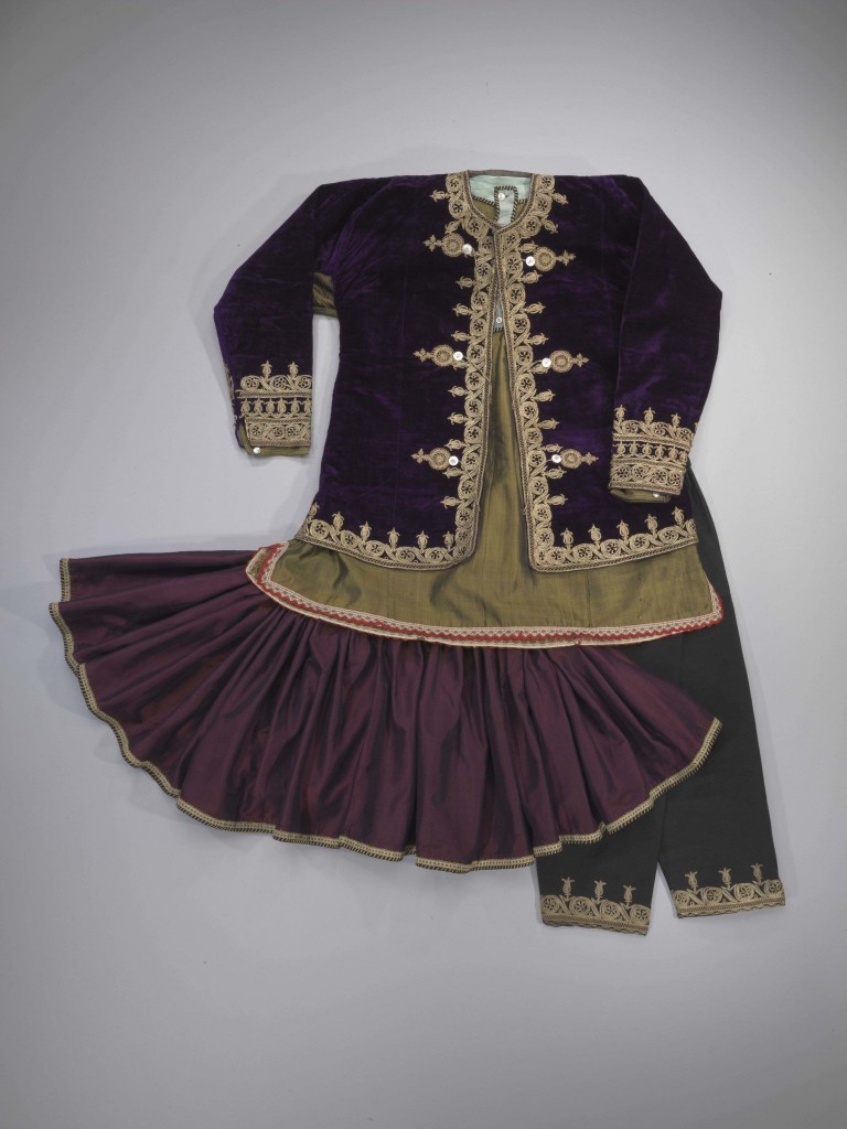 Iranian Jews wore a tutu-inspired skirt