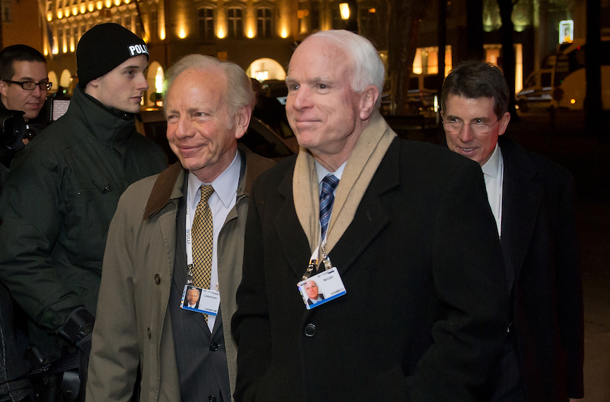 Sen. Joseph Lieberman, left, with Sen. John McCain