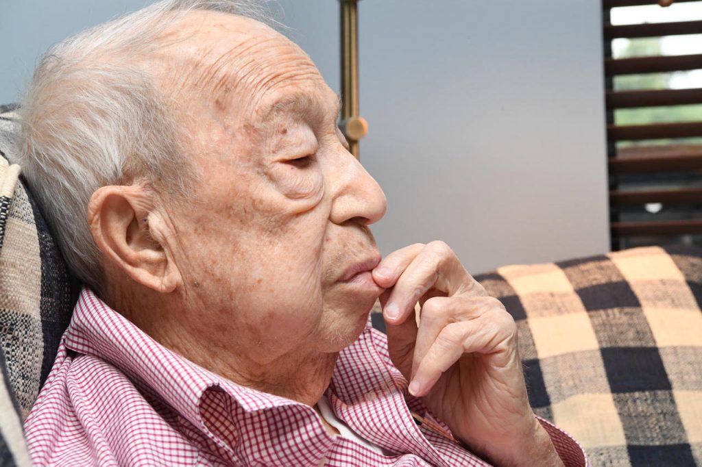 Gil Sandler portrait