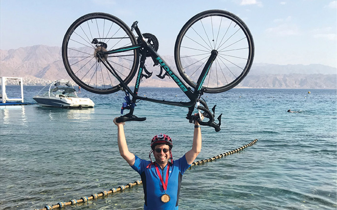 Rabbi Daniel Cotzin Burg and Team Beth Am recently returned from the annual Israel Ride, a five-day cycling trip from Jerusalem to Eilat that benefits the Arava Institute and Hazon organizations.