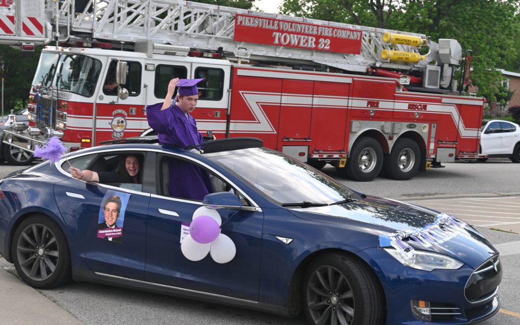 Graduating seniors whoop it up! (Photo by Michael Schwartzberg/PVFC)