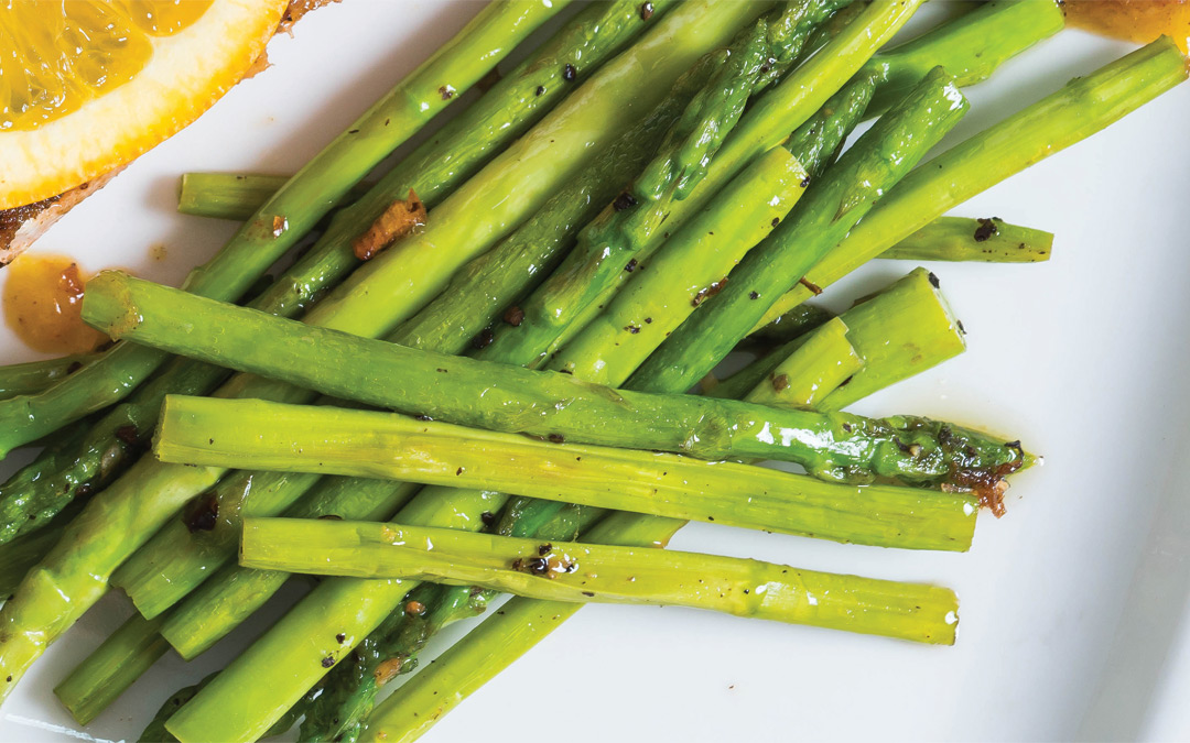 Stir-fried garlic asparagus