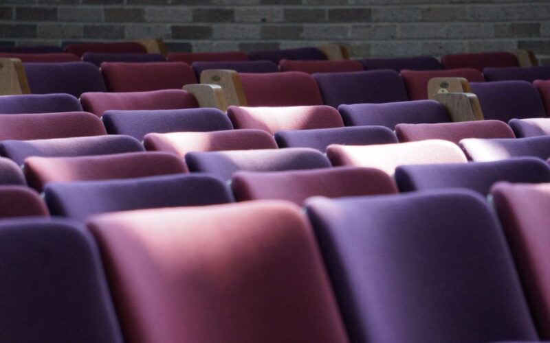 empty synagogue seats