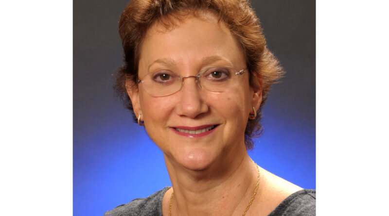 Beth Land Hecht