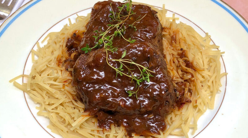 Braised short ribs with honey and thyme