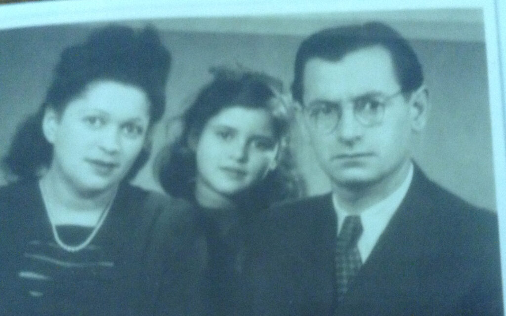 Ruth Grill with her parents