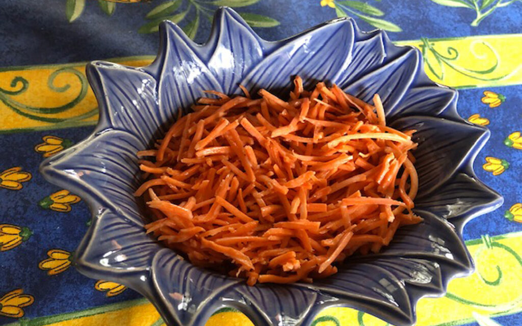 Ukrainian Sweet Carrot Salad