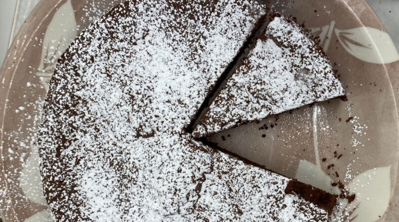 2 Ingredients Chocolate Cake