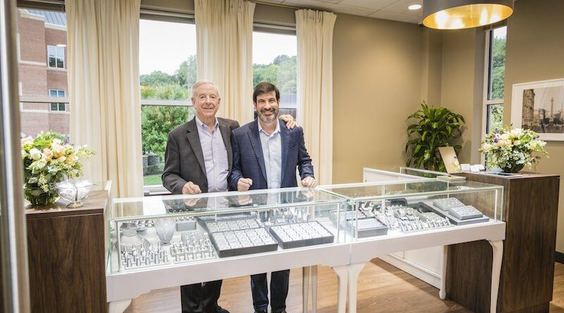 Steve (left) and Ron Samuelson