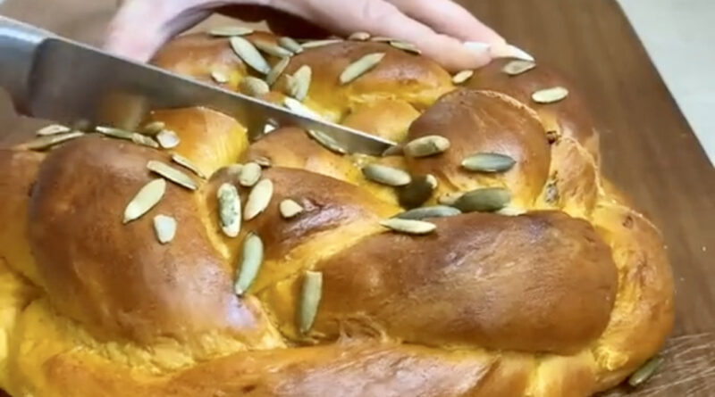 Pumpkin Challah
