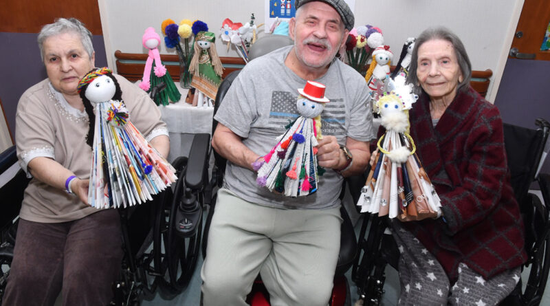 Residents in the Memory Care division of the Menorah Center for Rehabilitation and Nursing Care in Manhattan Beach