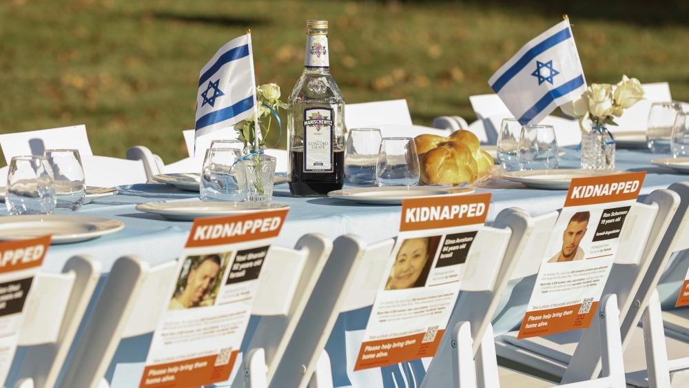The Empty Shabbat Table