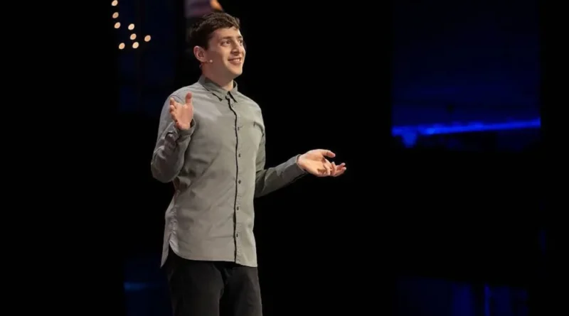 Alex Edelman