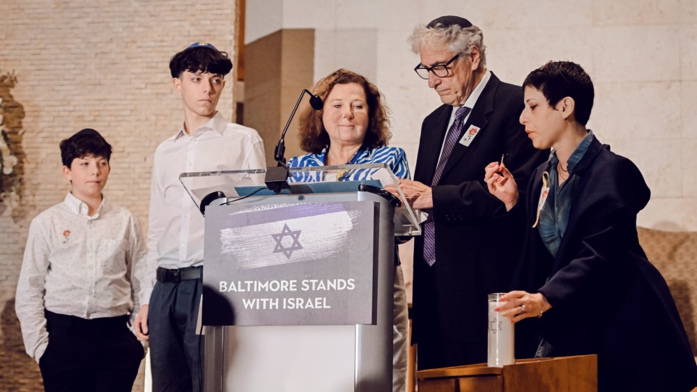 Gary Smith and Susan Feher-Smith, Frida Levi, Mishi Grunfeld, and Eli Grunfeld, family members of IDF soldier Annie Moriah Smith