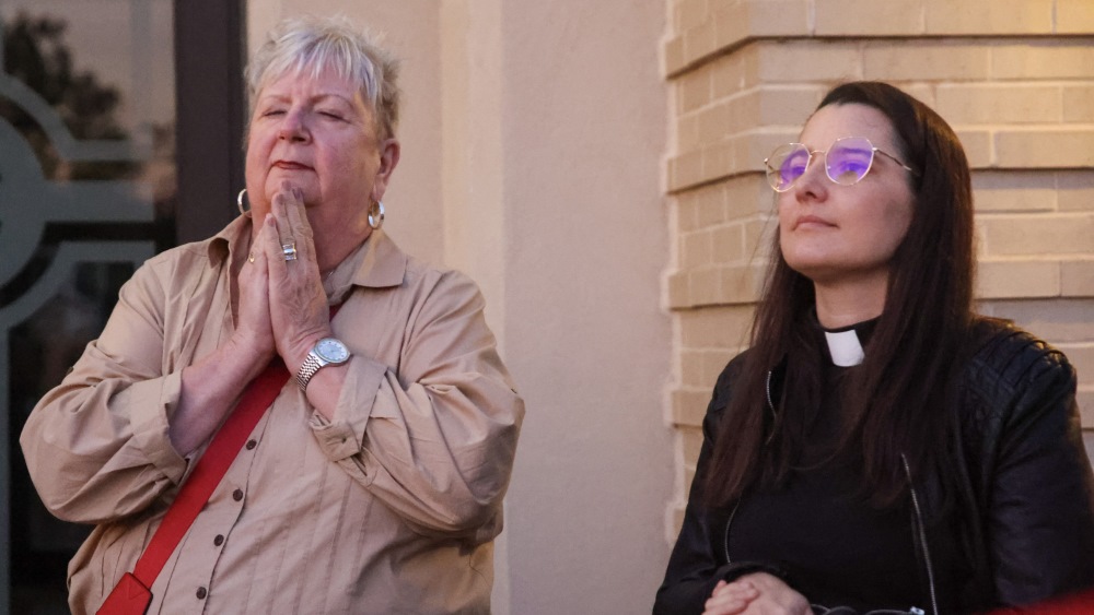 Denise Noll and Rev. Anne Nicholson