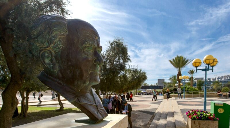 bust of David Ben-Gurion