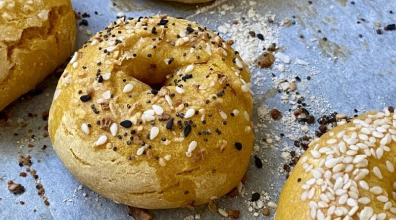 Two Ingredient Pumpkin Bagels