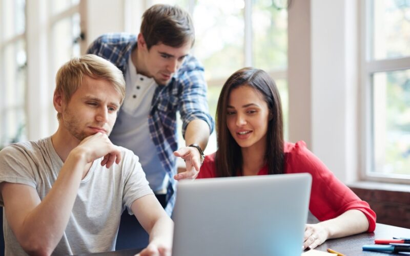 students at computer