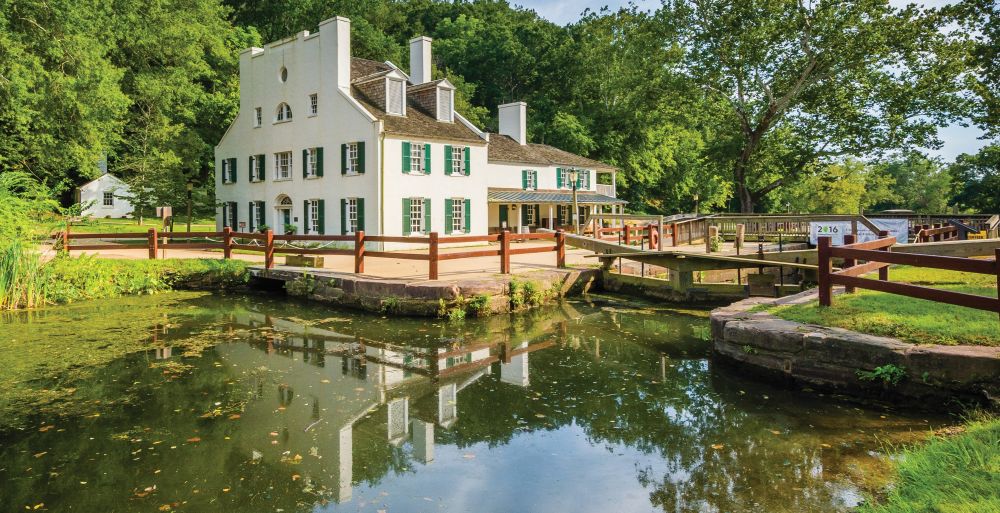 Great Falls Tavern Visitor Center