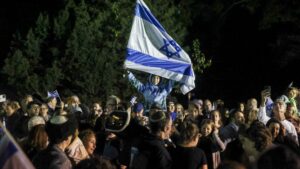 Baltimore Jewry celebrates Simchat Torah and the Return of the Remaining Hostages