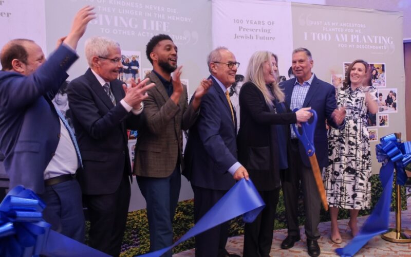 Associated ribbon cutting