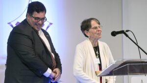 Louise Geczy, Howard Libit