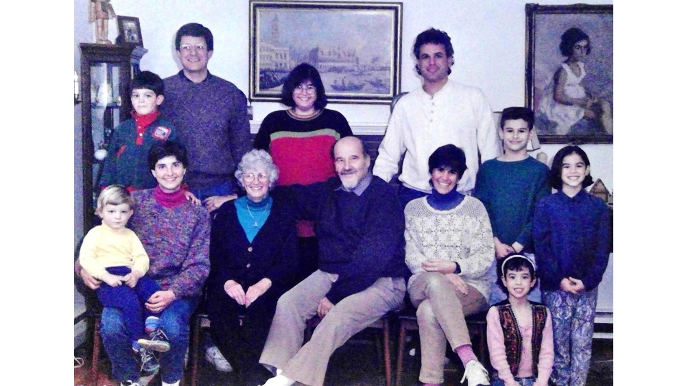 Gerd Ehrlich and his wife, Sibylle, with their children and grandchildren