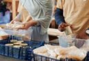 volunteers food donations